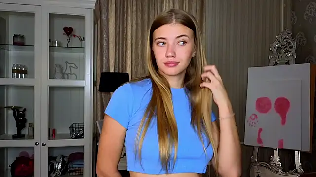 AnneFoxy online show from 10-11-25, 07:29