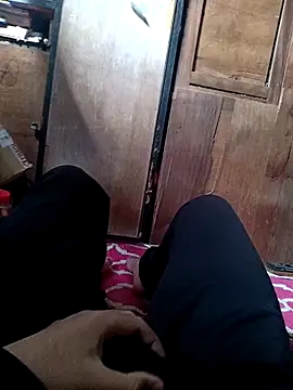 Bass12342a online show from 12-18-25, 07:03