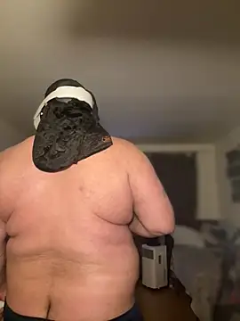 Snapshot of fatboyjayohh126 chatting on 11-26-25, 04:13 fatboyjayohh126 online show from 11-26-25, 04:13