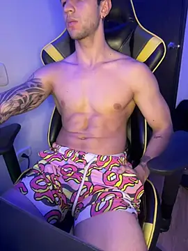 Zack whiter online show from 12-10-24, 04:34