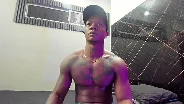 Snapshot of ronnie_7777 chatting on 02-01-25, 07:34 ronnie 7777 online show from 02-01-25, 07:34