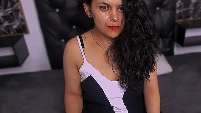 scarlett w0lf online show from 03-18-25, 06:04