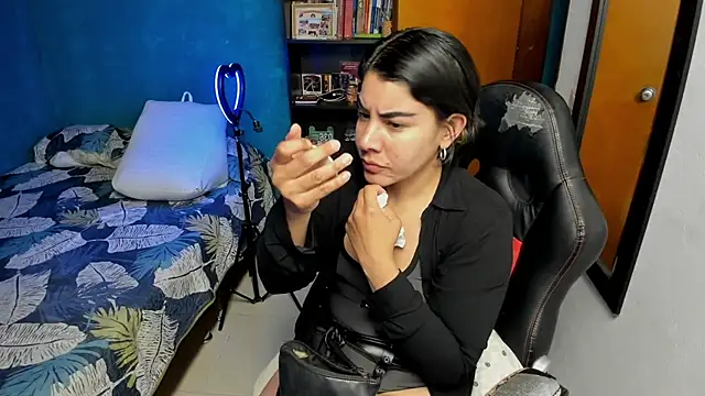 peanut tangerine online show from 10-15-25, 11:05