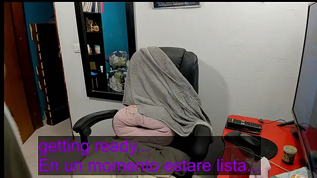 peanut tangerine online show from 06-18-26, 12:11