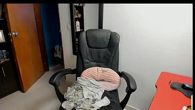 peanut tangerine online show from 07-22-26, 10:56