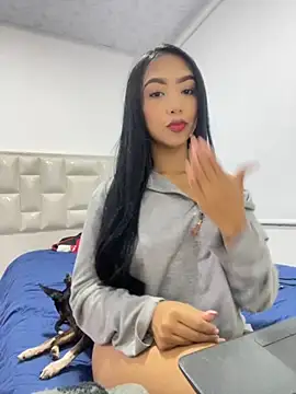 SOPHIACANDY19  online show from 10-10-25, 11:15