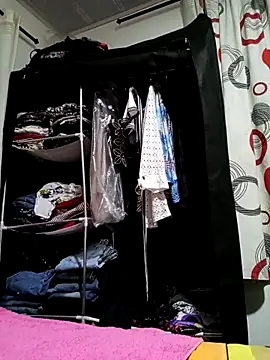 Samantha Sullivan  online show from 03-20-25, 03:34