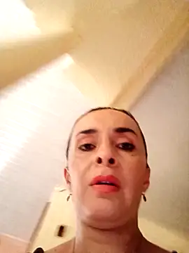 Samantha Sullivan  online show from 09-25-25, 04:11