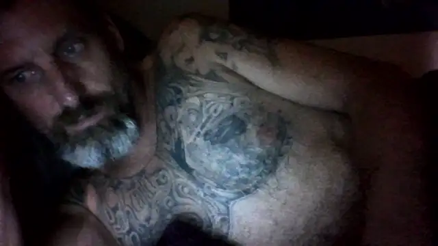 Snapshot of overaveragefreak4you chatting on 11-27-25, 09:22 overaveragefreak4you online show from 11-27-25, 09:22