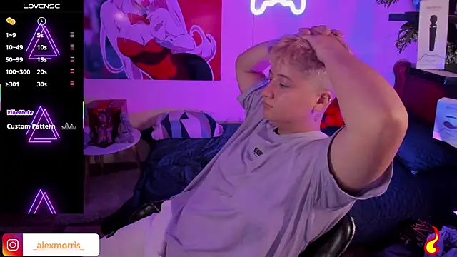 Snapshot of _AlexMorris chatting on 10-03-25, 06:54 AlexMorris online show from 10-03-25, 06:54