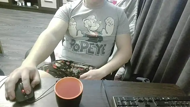 Snapshot of gamblingbum chatting on 03-12-26, 02:56 gamblingbum online show from 03-12-26, 02:56