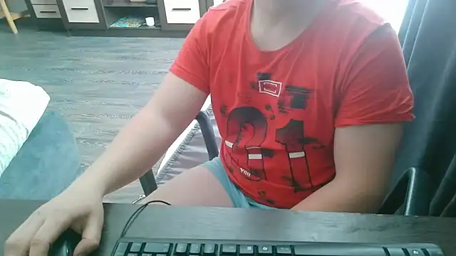 Snapshot of gamblingbum chatting on 03-29-26, 10:26 gamblingbum online show from 03-29-26, 10:26