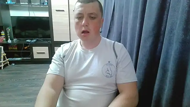 Snapshot of gamblingbum chatting on 05-04-26, 11:17 gamblingbum online show from 05-04-26, 11:17