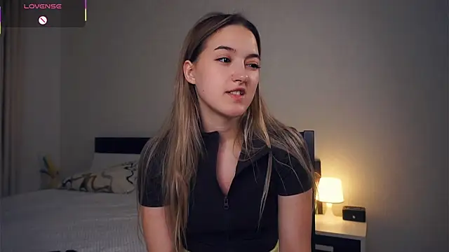 CathrynGeer online show from 10-08-25, 07:33