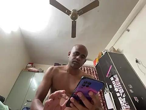 Snapshot of SammyChocolateIndian chatting on 01-23-25, 12:09 SammyChocolateIndian online show from 01-23-25, 12:09