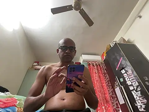 Snapshot of SammyChocolateIndian chatting on 02-06-25, 07:56 SammyChocolateIndian online show from 02-06-25, 07:56