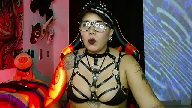 LilithSharon online show from 04-06-26, 07:15