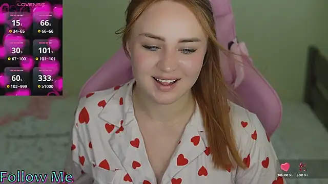 Snapshot of LovelyBell chatting on 09-23-25, 01:47 LovelyBell online show from 09-23-25, 01:47