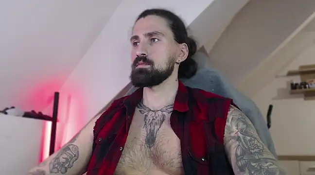 Snapshot of MateoHunk chatting on 01-27-25, 08:17 MateoHunk online show from 01-27-25, 08:17