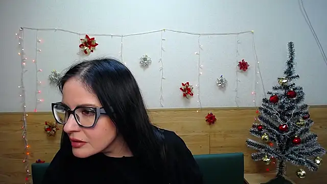 TayaBoret online show from 01-13-25, 06:05
