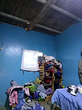 Snapshot of alexchir4 chatting on 09-21-25, 10:33 alexchir4 online show from 09-21-25, 10:33