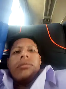 Snapshot of alexchir4 chatting on 10-01-25, 09:10 alexchir4 online show from 10-01-25, 09:10