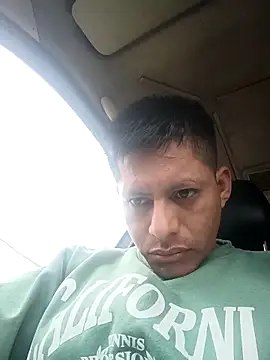 Snapshot of alexchir4 chatting on 10-08-25, 12:47 alexchir4 online show from 10-08-25, 12:47