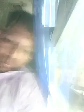 Snapshot of alexchir4 chatting on 10-11-25, 11:47 alexchir4 online show from 10-11-25, 11:47