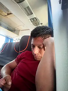 Snapshot of alexchir4 chatting on 10-13-25, 08:42 alexchir4 online show from 10-13-25, 08:42