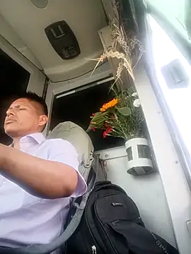 Snapshot of alexchir4 chatting on 11-08-25, 05:45 alexchir4 online show from 11-08-25, 05:45