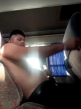 Snapshot of alexchir4 chatting on 12-13-25, 09:53 alexchir4 online show from 12-13-25, 09:53