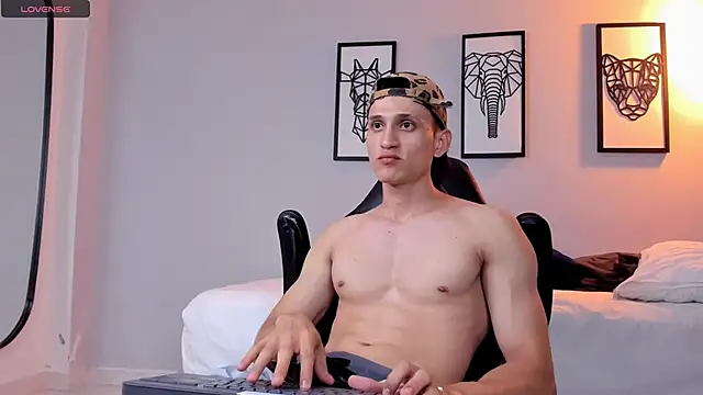 connor twink online show from 12-12-24, 12:38