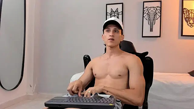 connor twink online show from 01-15-25, 02:17
