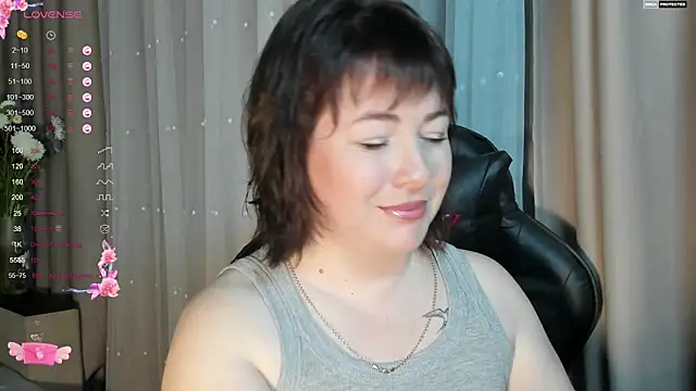 Snapshot of Victoria_Di chatting on 09-16-25, 03:35 Victoria Di online show from 09-16-25, 03:35
