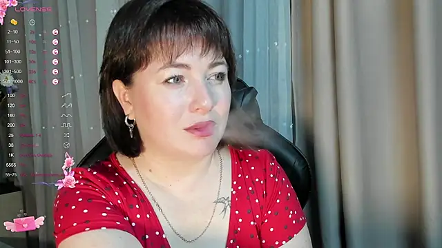 Snapshot of Victoria_Di chatting on 09-18-25, 01:13 Victoria Di online show from 09-18-25, 01:13