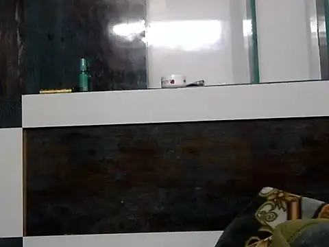 l l ish online show from 02-06-25, 04:31