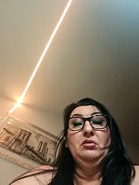 Genoveva73sexy online show from 03-09-25, 04:16