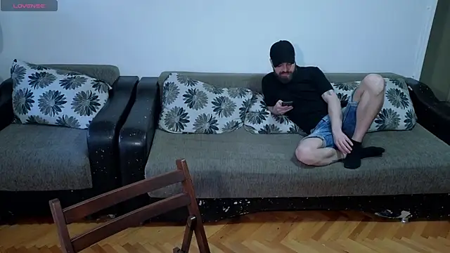 JohnnyStepBro online show from 06-18-26, 04:55