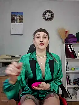 FoxRineHelen online show from 02-18-25, 02:49