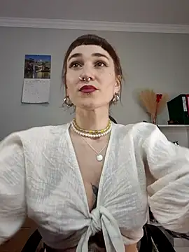 FoxRineHelen online show from 02-19-25, 01:50