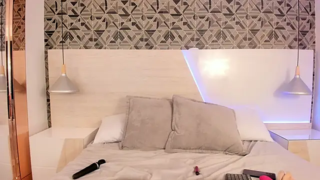 IvannaAnggel online show from 02-18-25, 03:21