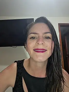 Snapshot of Hanny_24 chatting on 02-11-26, 09:20 Hanny 24 online show from 02-11-26, 09:20