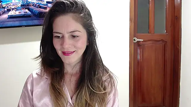 Snapshot of Hanny_24 chatting on 02-21-26, 11:06 Hanny 24 online show from 02-21-26, 11:06