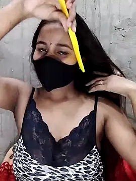 Snapshot of Lalisa_sexy chatting on 02-16-25, 05:15 Lalisa sexy online show from 02-16-25, 05:15