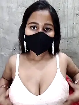 Snapshot of Lalisa_sexy chatting on 02-18-25, 04:37 Lalisa sexy online show from 02-18-25, 04:37