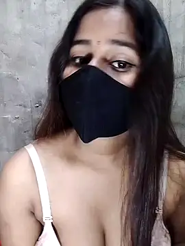 Snapshot of Lalisa_sexy chatting on 02-19-25, 04:55 Lalisa sexy online show from 02-19-25, 04:55