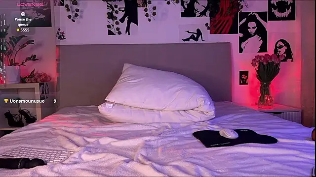 Snapshot of Lisa_Moones chatting on 03-05-26, 03:30 Lisa Moones online show from 03-05-26, 03:30