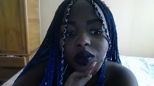 Snapshot of _Zooee chatting on 02-09-25, 07:52 Zooee online show from 02-09-25, 07:52