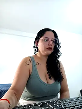 babyluna939 online show from 05-02-26, 04:34