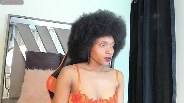 Snapshot of sara_williams01 chatting on 11-29-25, 01:03 sara williams01 online show from 11-29-25, 01:03